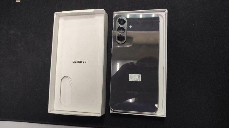 Розпродаж Samsung galaxy a56 5g 8/128gb, продавець Техноскарб