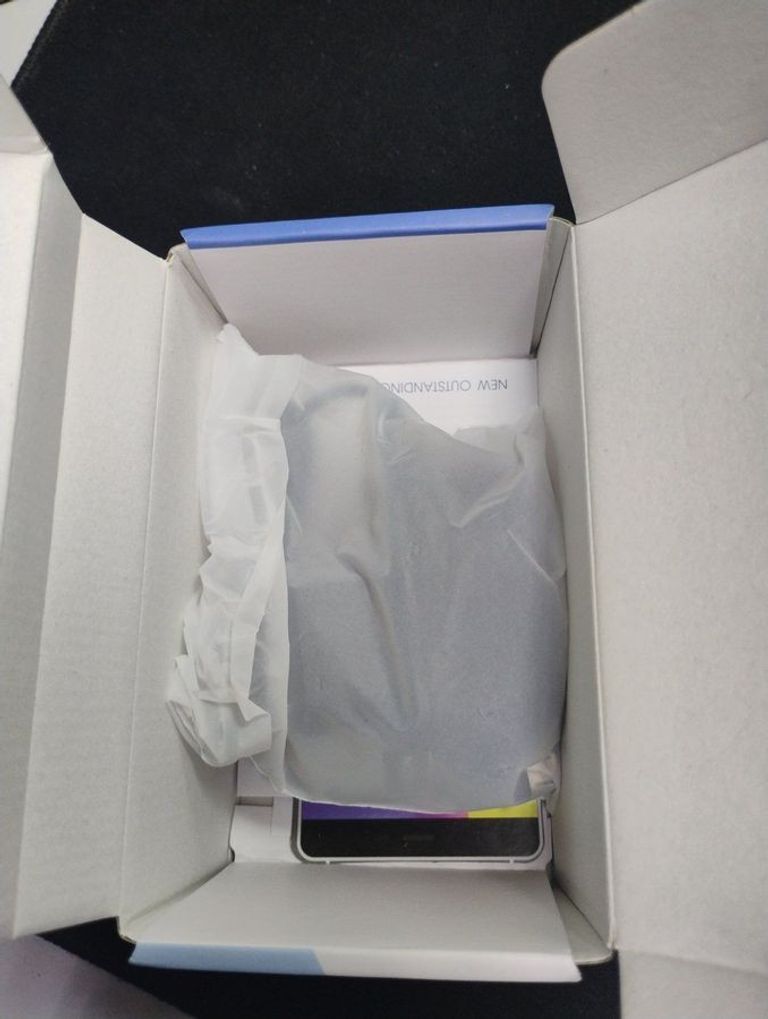 Дешево Nomi i1880 Black з ломбарду