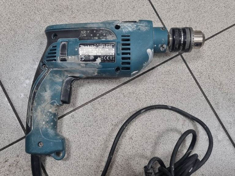 Купити Makita HP1640 Б/У