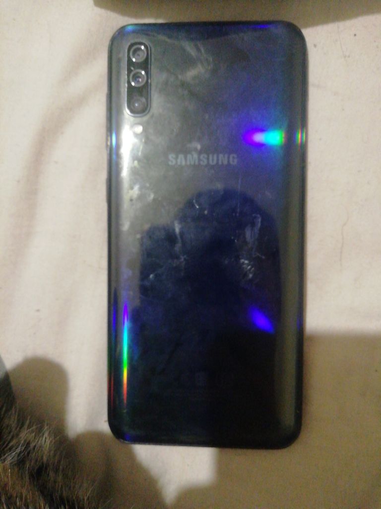 Купить Samsung Galaxy A50 4/64 2019 (SM-A505FN) Б/У