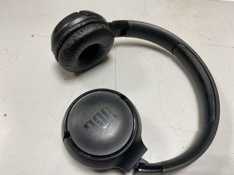 Оголошення Jbl tune 520bt Б/У