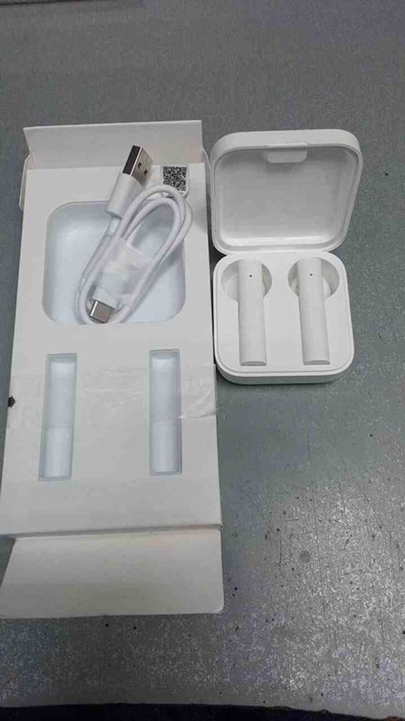 Купити Xiaomi Mi True Wireless Earphones 2 Basic (BHR4089GL/TWSEJ08WM) Б/У