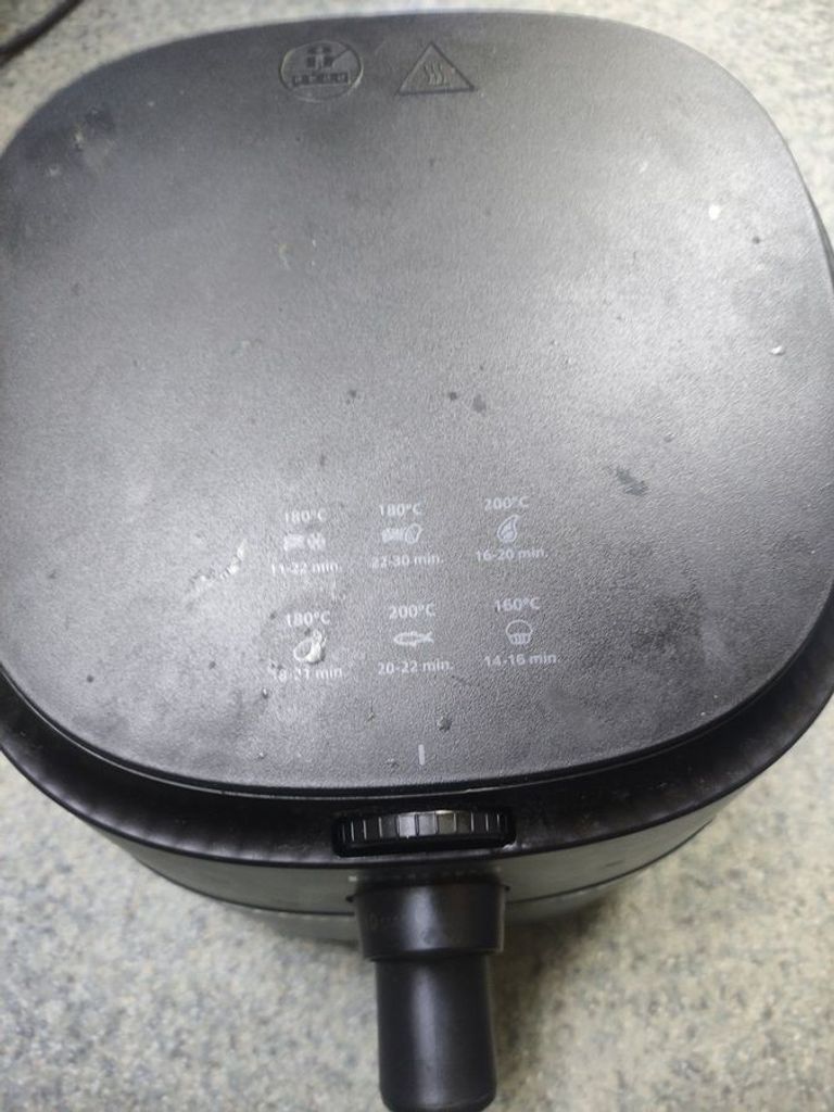 Дешиво Philips Series 1000 NA120/00 с ломбарда