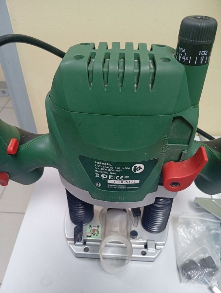 Купити Bosch pof 1400 ace Б/У