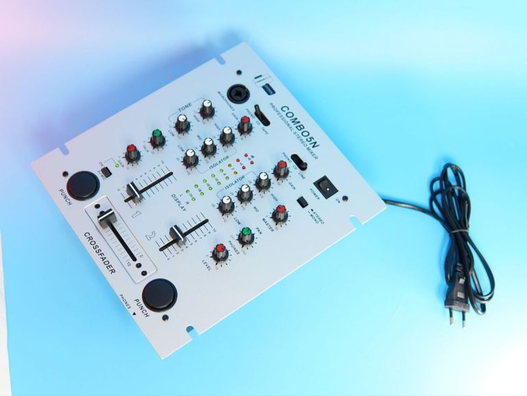 Дешиво BETTER COMBO5N Professional Stereo Mixer. Новий. с ломбарда