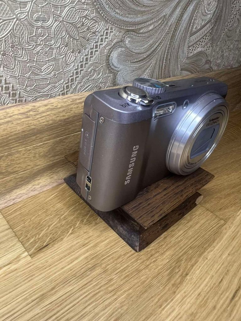 Дешево Samsung WB700 Silver з ломбарду