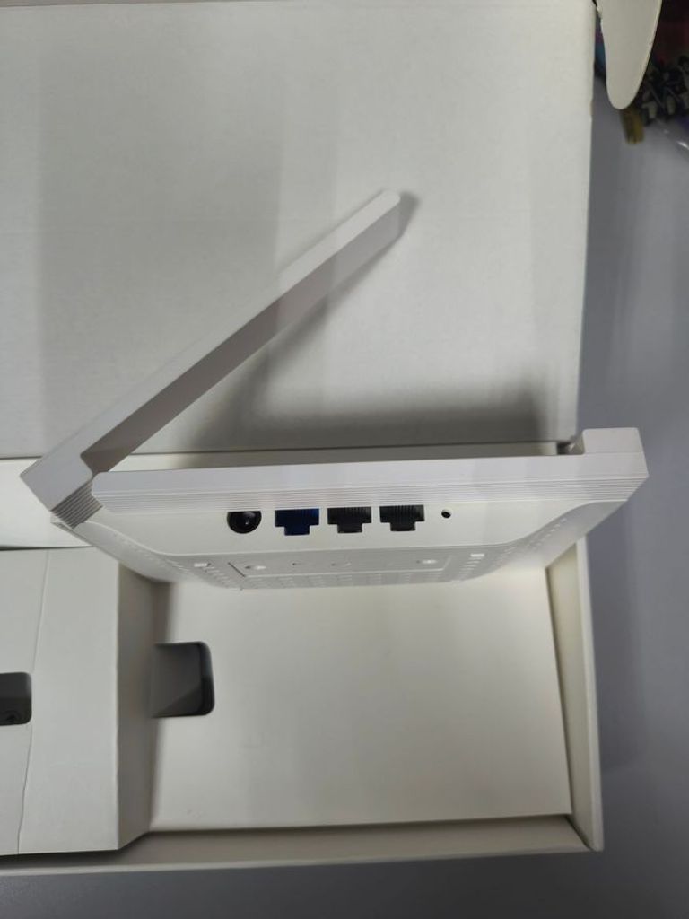 Дешево Huawei WS318N з ломбарду