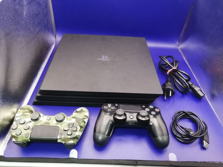 Купити Sony playstation 4 pro Б/У