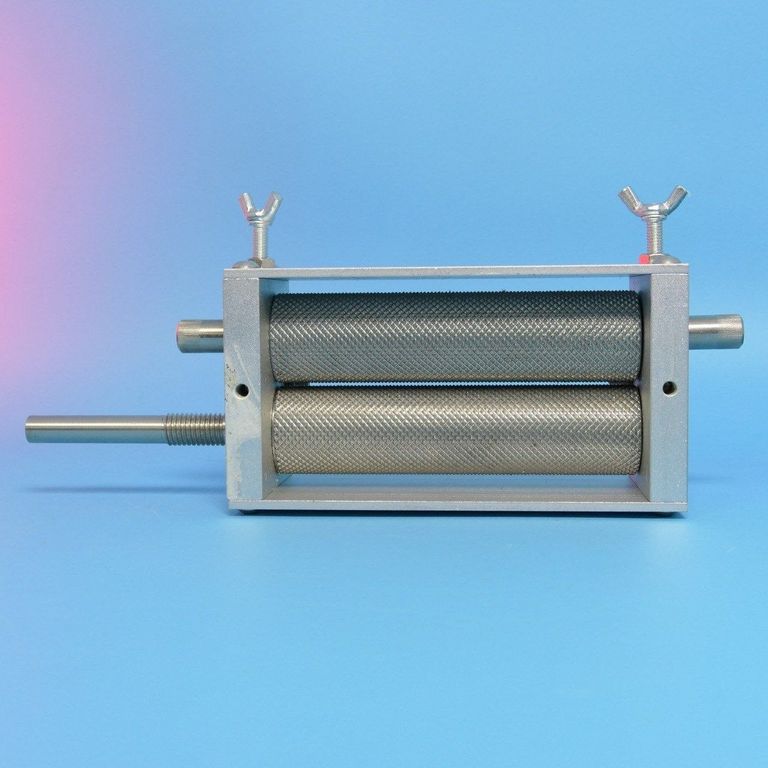 Дешиво Cncest 2-х вальцовий для зерна с ломбарда