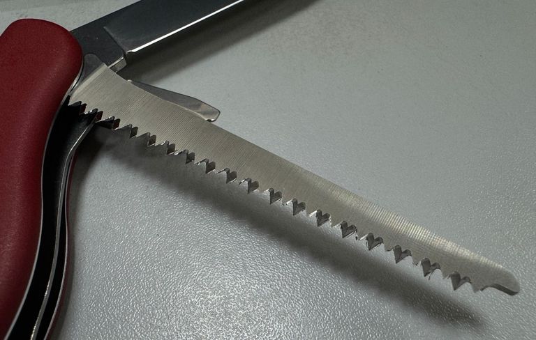 Дешиво Victorinox Forester Red (0.8363) с ломбарда