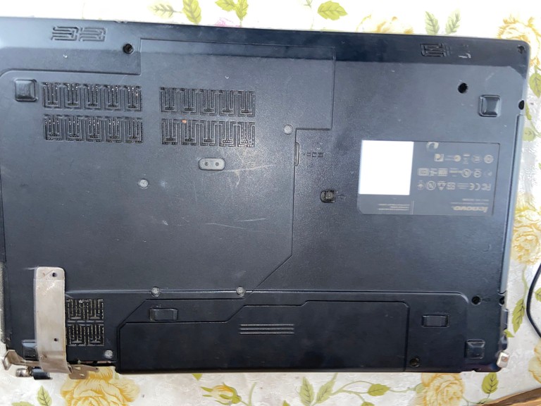   Lenovo G575 рабочий Код:null. Зображення 6