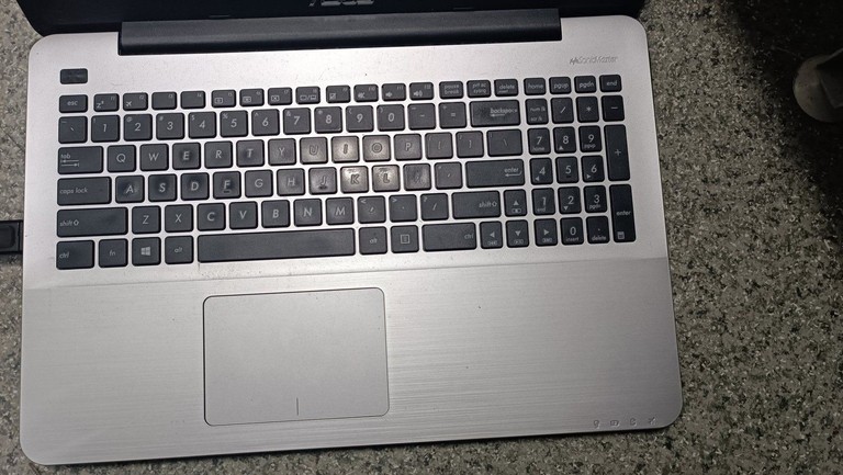 Объявление Asus 15/amd a10 8700p ddr3/8gb ddr3/hdd 1000 gb/ssd *відсутній/*інтегрована Б/У