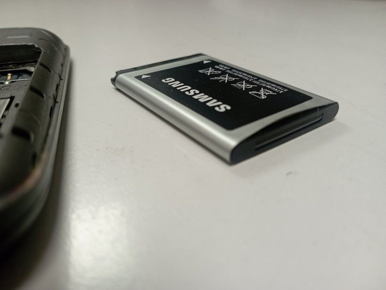 Розпродаж Samsung e1200, продавець Техноскарб