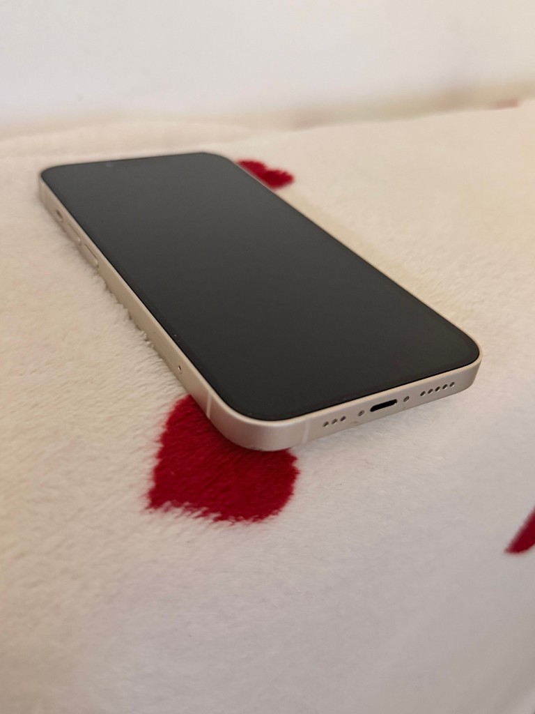 Apple iPhone 13 128GB Starlight (MLPG3) Код:null. Зображення 8