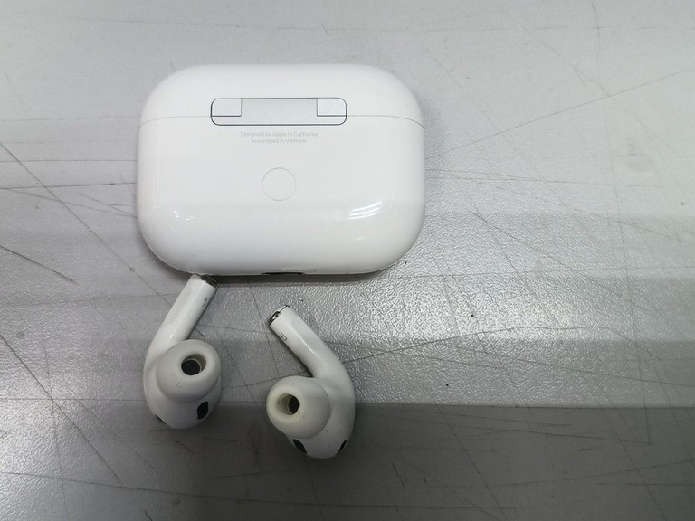 Оголошення Apple airpods pro 2nd generation with magsafe charging case usb-c Б/У