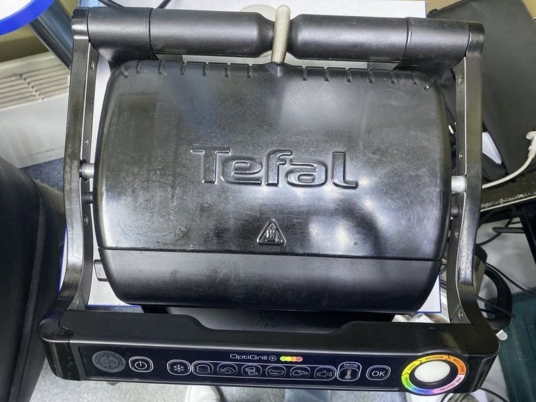Дешиво Tefal OptiGrill+ GC712834 с ломбарда