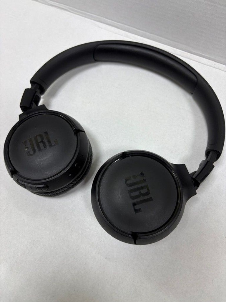 Купити Jbl tune 520bt Б/У
