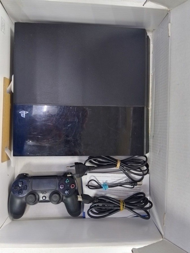 Купити Sony playstation 4 500gb Б/У