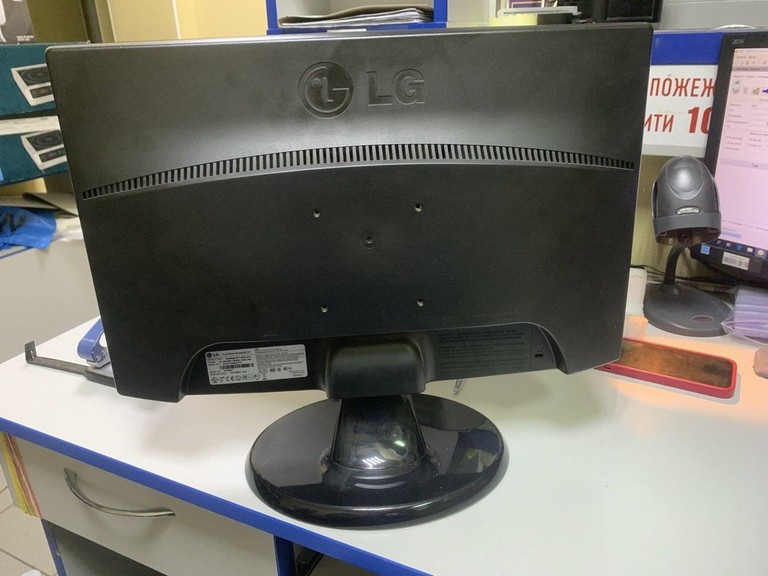 Дешево Lg w1943ss з ломбарду