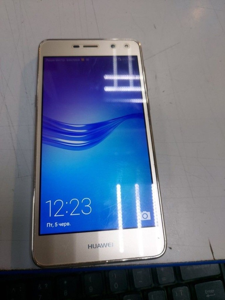 Оголошення Huawei y6 2/16gb 2017 Б/У