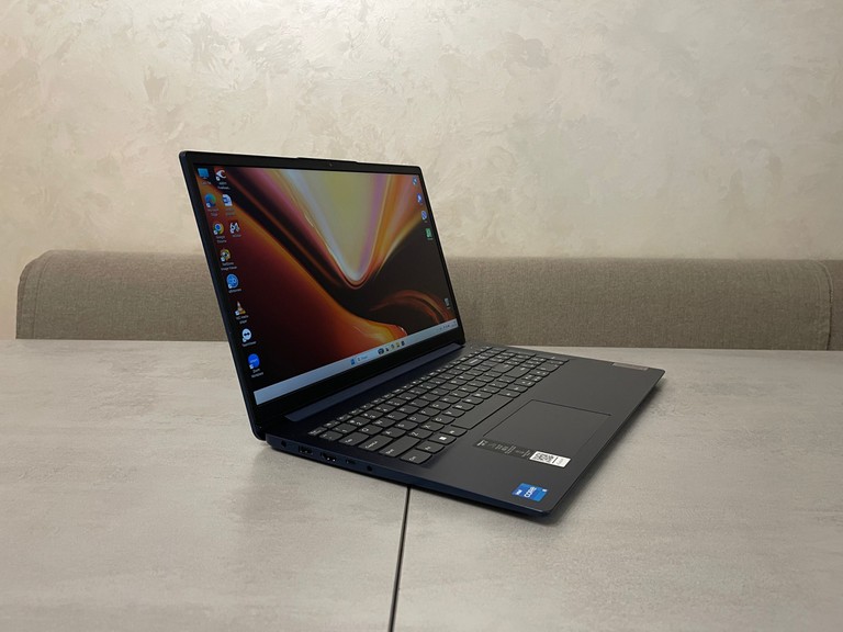 Дешево Lenovo IdeaPad 1 15IAU7, 15.6" з ломбарду