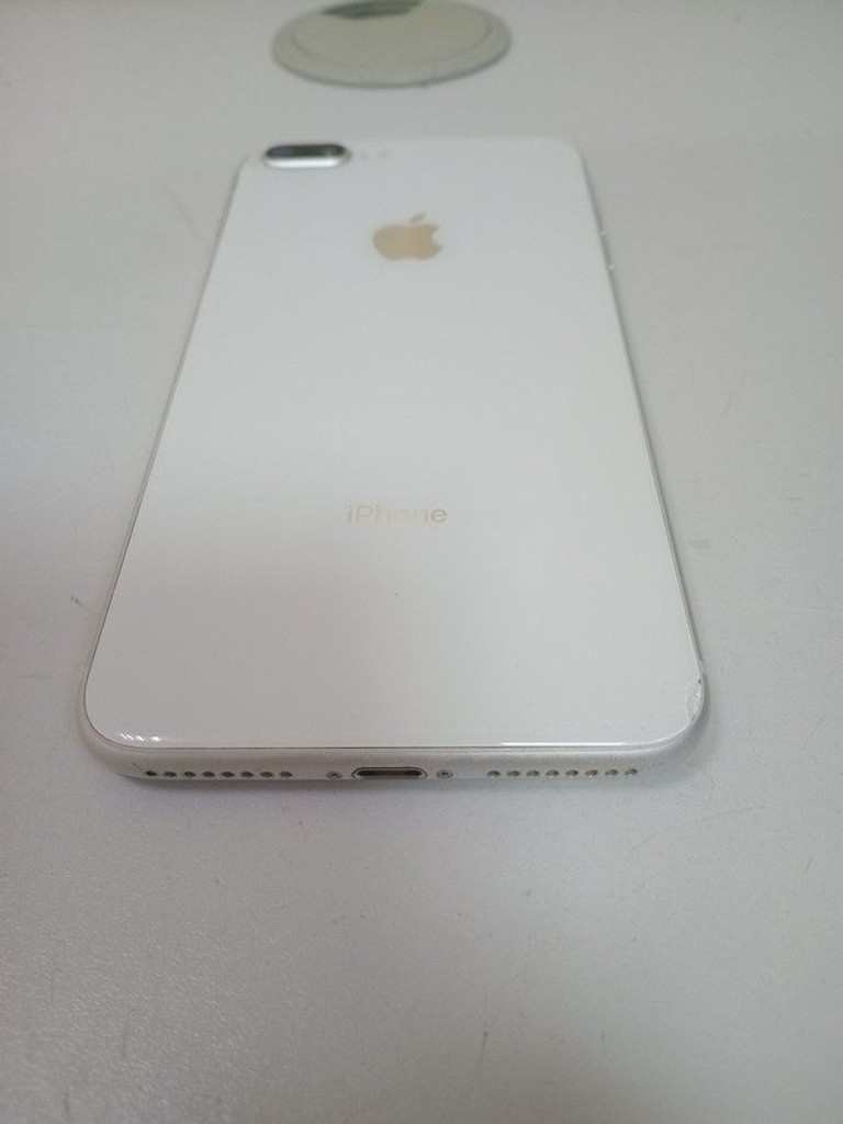 Apple iphone 8 plus 64gb Код:01-201027208. Зображення 7