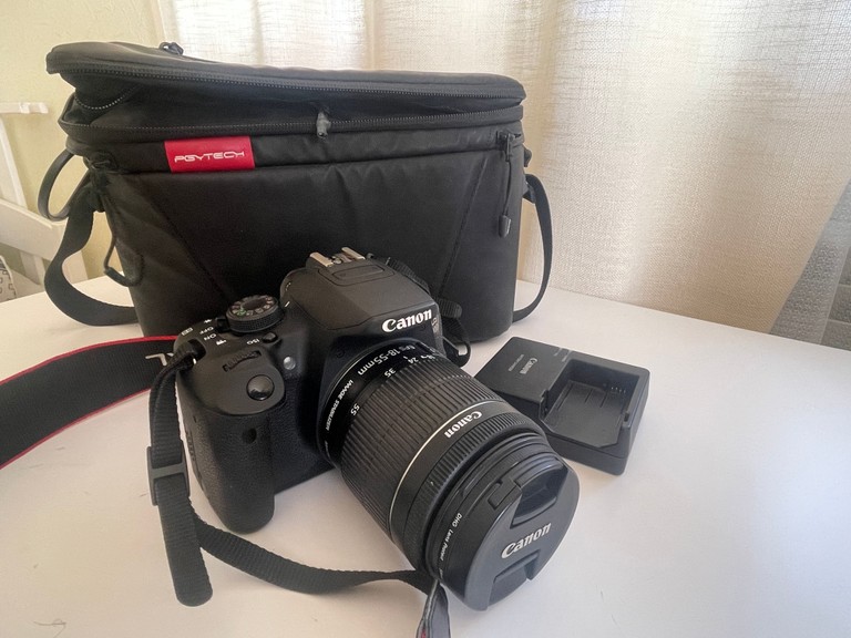 Купити Canon EOS 700D kit (18-55mm) EF-S IS STM (8596B031) Б/У