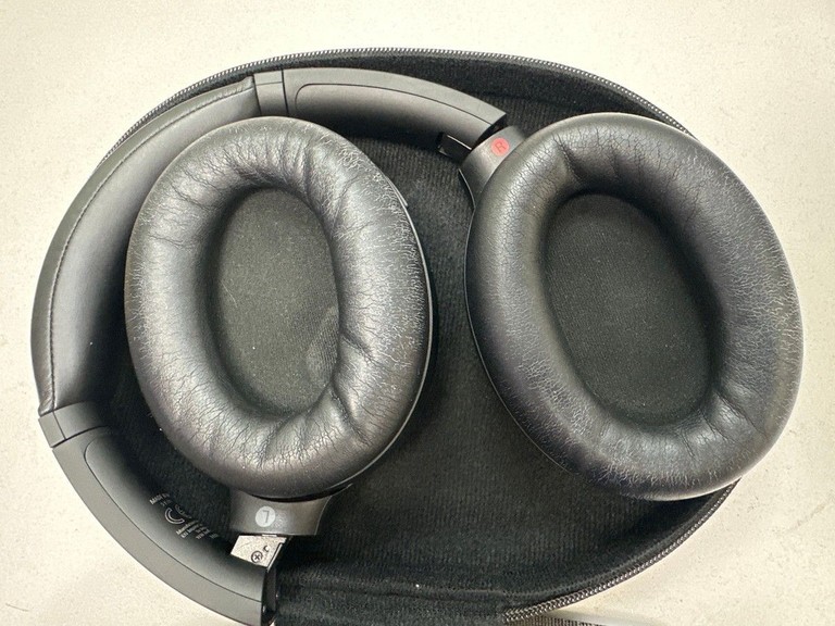 Розпродаж Sony wh-1000xm4, продавець Техноскарб