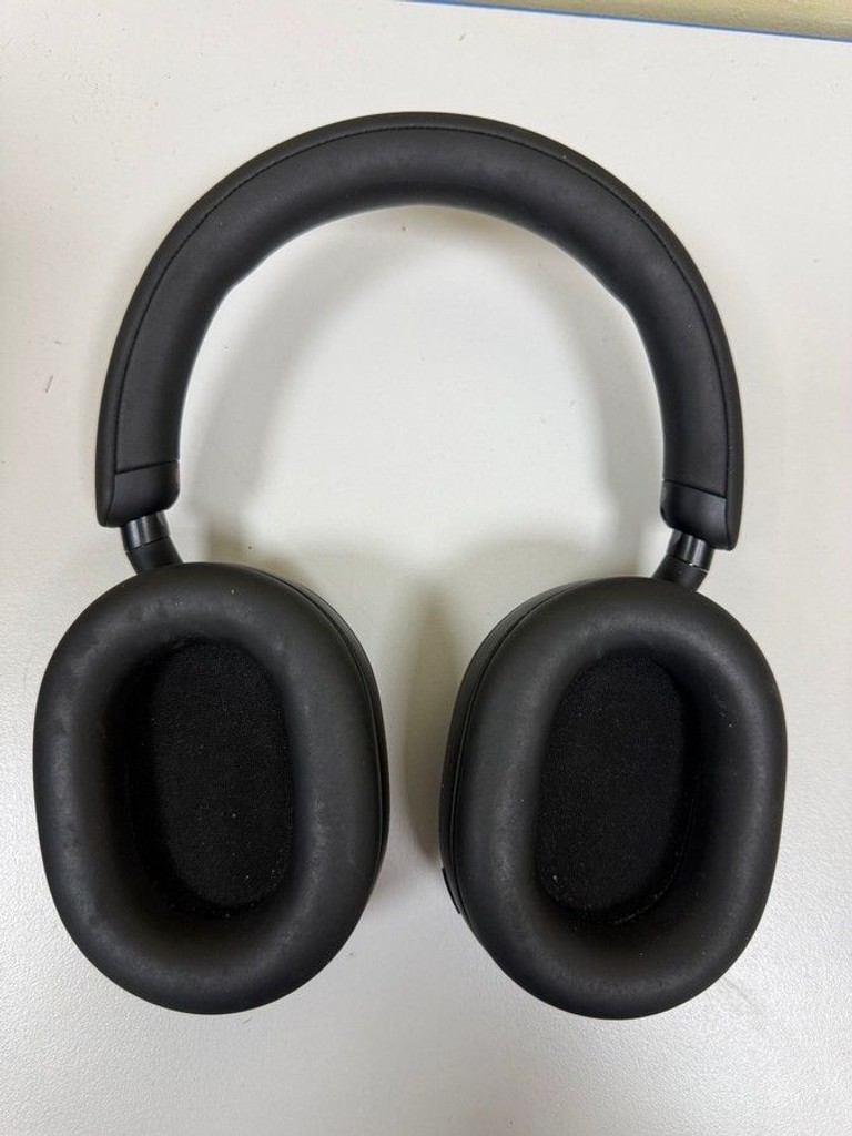 Дешиво Sony wh-1000xm5 с ломбарда