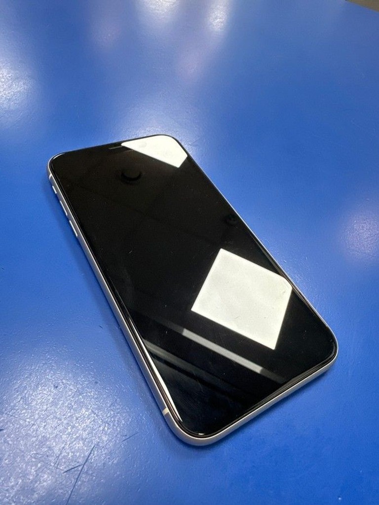 Дешиво Apple iphone 11 64gb с ломбарда