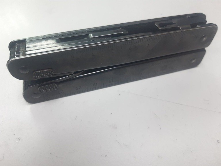 Дешиво Victorinox swisstool с ломбарда