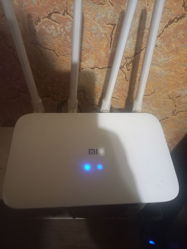 Купити Xiaomi mi wifi router 4a global Б/У