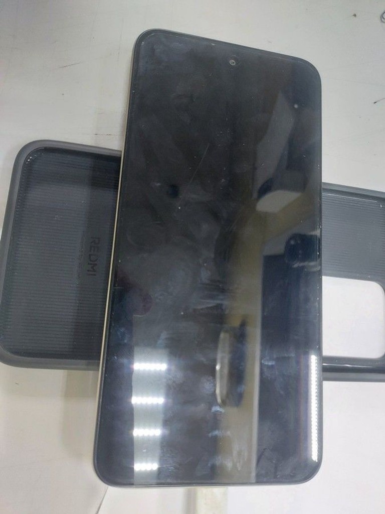 Дешиво Xiaomi Redmi 15 5G 8/256GB Midnight Black с ломбарда