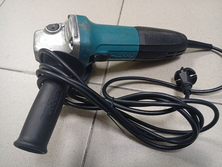 Купить Makita GA5030 Б/У