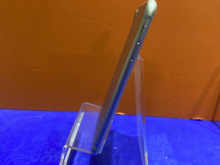 Apple iphone 7 32gb Код:01-19068540. Изображение 6