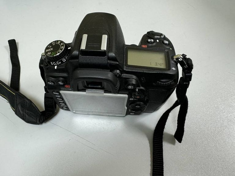 Nikon D7000 body