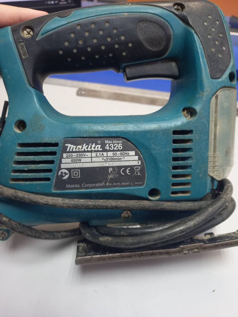 Makita 4326