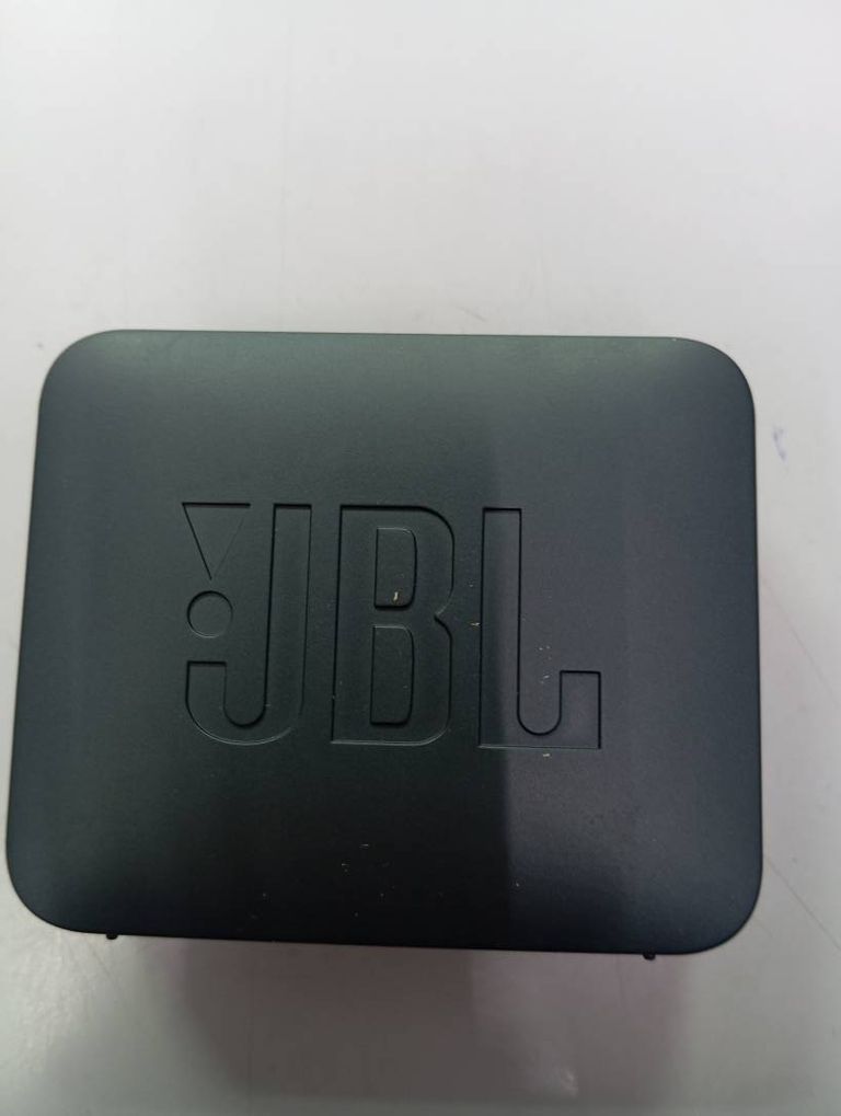 Оголошення Jbl go essential Б/У