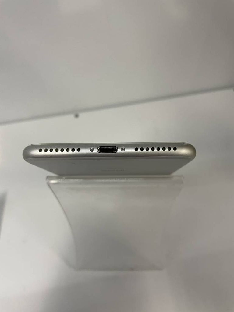 Apple iphone 7 plus 32gb Код:01-200441990. Зображення 5