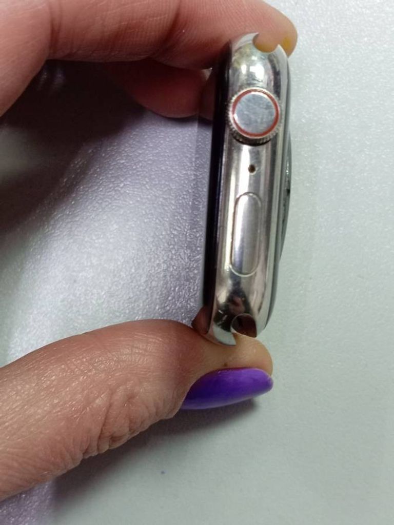 Дешево Apple apple watch series 6 44mm gps+lte з ломбарду