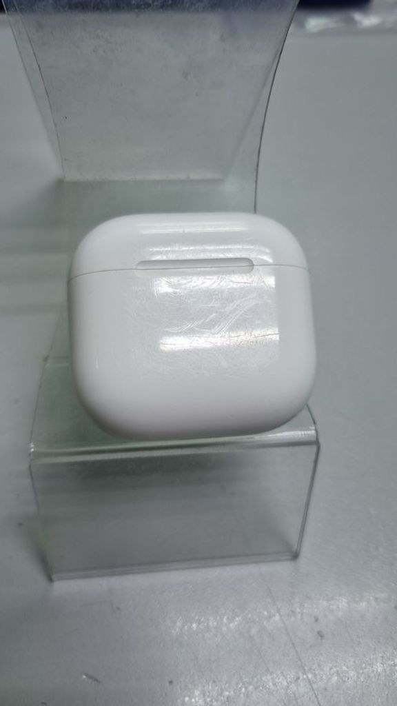 Купить Apple airpods 4 Б/У