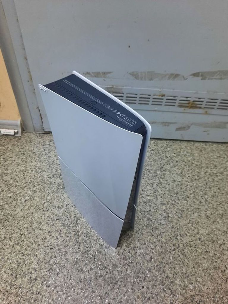 Купить Sony PlayStation 5 Slim Digital Edition 1TB Б/У