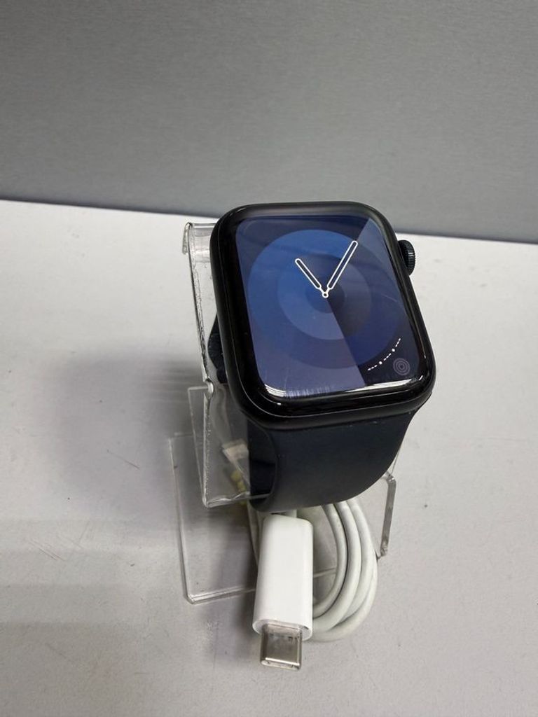 Дешево Apple watch se 2 gps 44mm aluminum case with sport з ломбарду