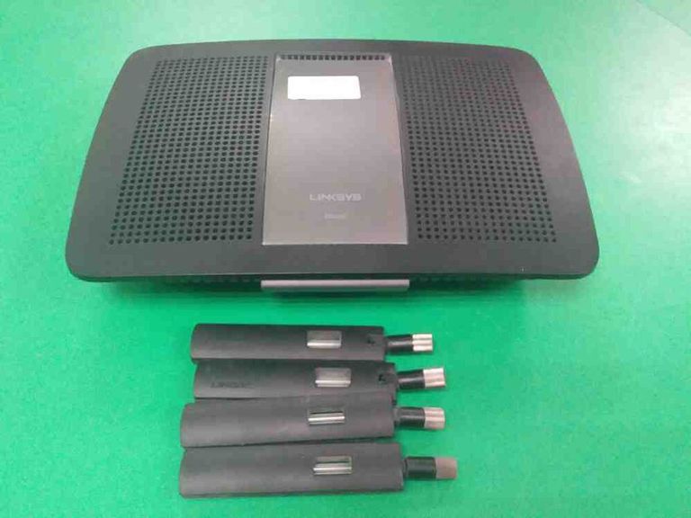 Linksys E8350