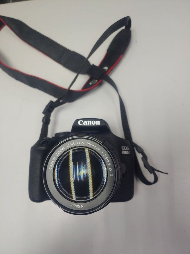 Купити Canon eos 2000d / ef-s 18-55mm f/3.5-5.6 is ii Б/У