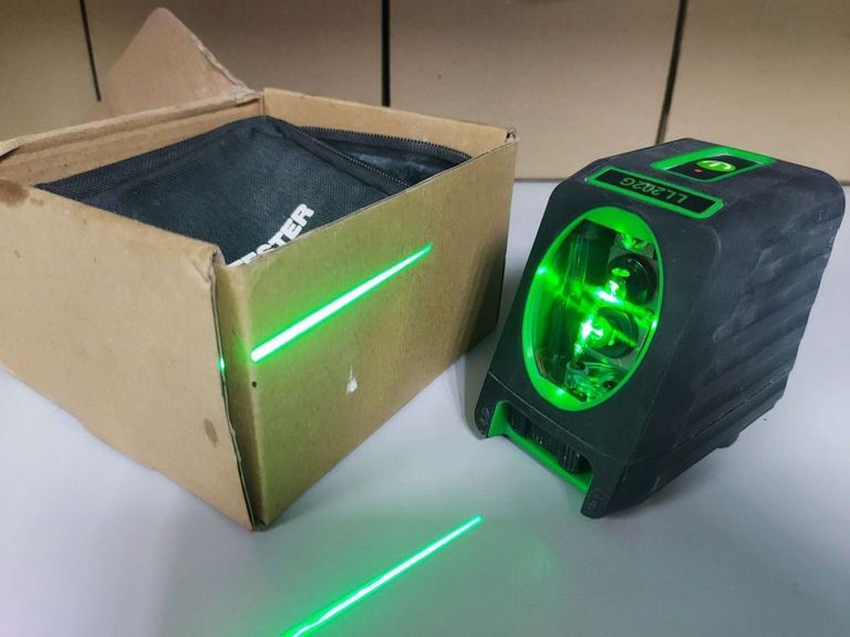 Дешево Protester LL202G з ломбарду