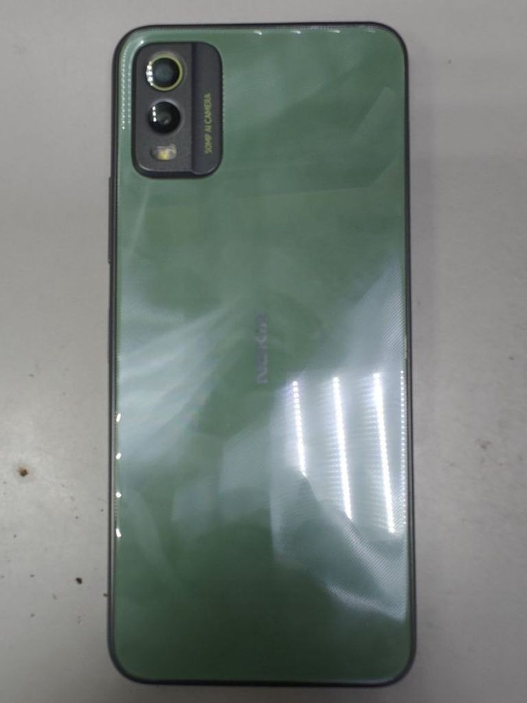 Дешиво Nokia C32 4/64GB Green с ломбарда