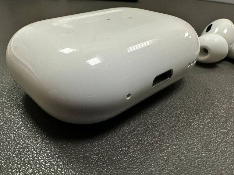 Apple airpods pro 2nd generation with magsafe charging case usb-c Код:01-200772985. Изображение 20