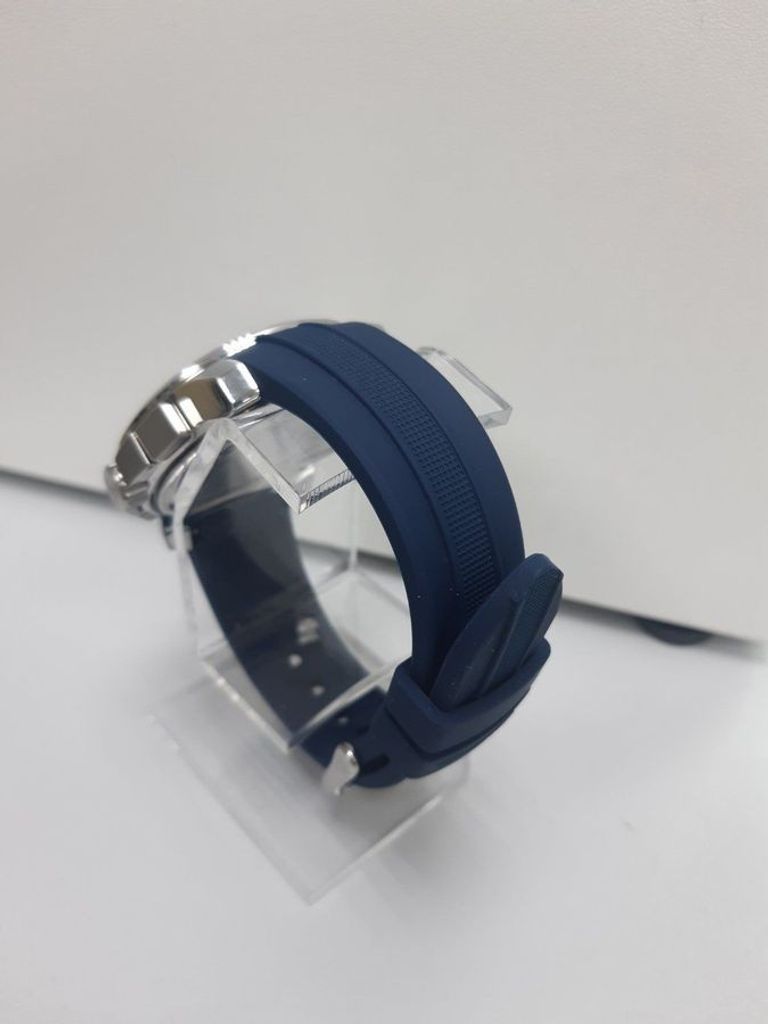 Дешиво Maserati 8871621042 с ломбарда