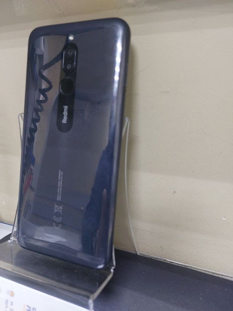 Купить Xiaomi Redmi 8 3/32GB Black Б/У